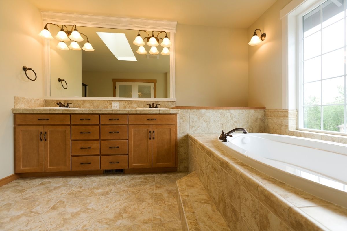 Travertine in Luxury Bathroom Design